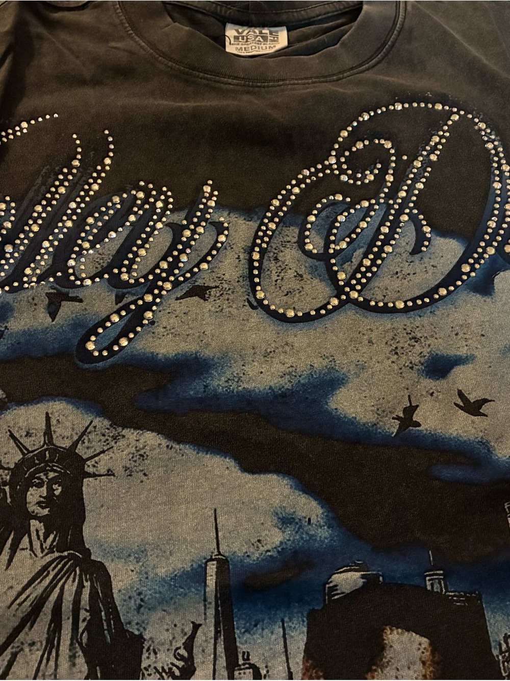Black 'Valley Dreams' Graphic Tee - Men - Picture 3 of 5